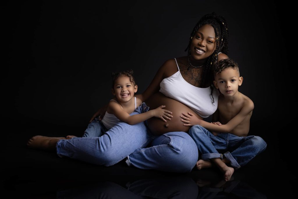 photo grossesse frejus studio carolina r. famille