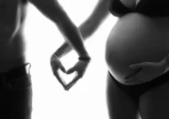 Photographe grossesse fréjus